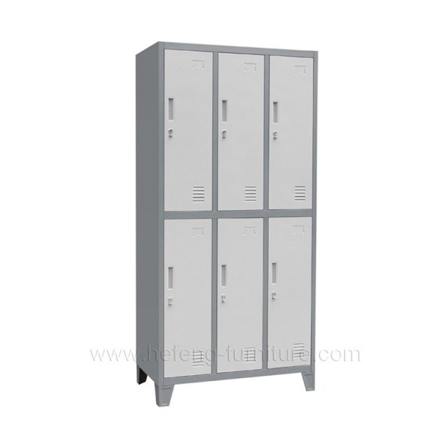 locker besi terdiri dari 6 pintu