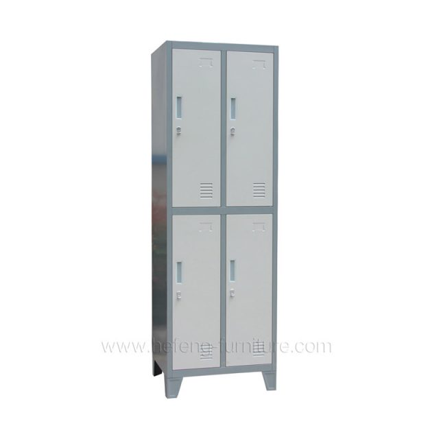 locker terdiri dari 4 pintu